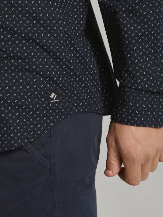 Gemustertes Hemd mit Stretch-Anteil - Männer - navy twisted element print Gemustertes Hemd mit Stretch-Anteil - Männer - navy twisted element print - 10 - TOM TAILOR Denim