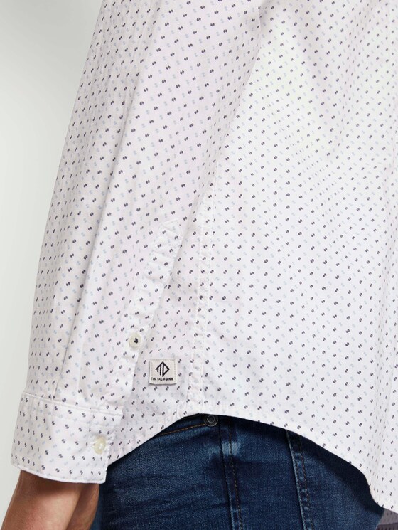 Gemustertes Hemd mit Stretch-Anteil - Männer - white twisted element print Gemustertes Hemd mit Stretch-Anteil - Männer - white twisted element print - 10 - TOM TAILOR Denim