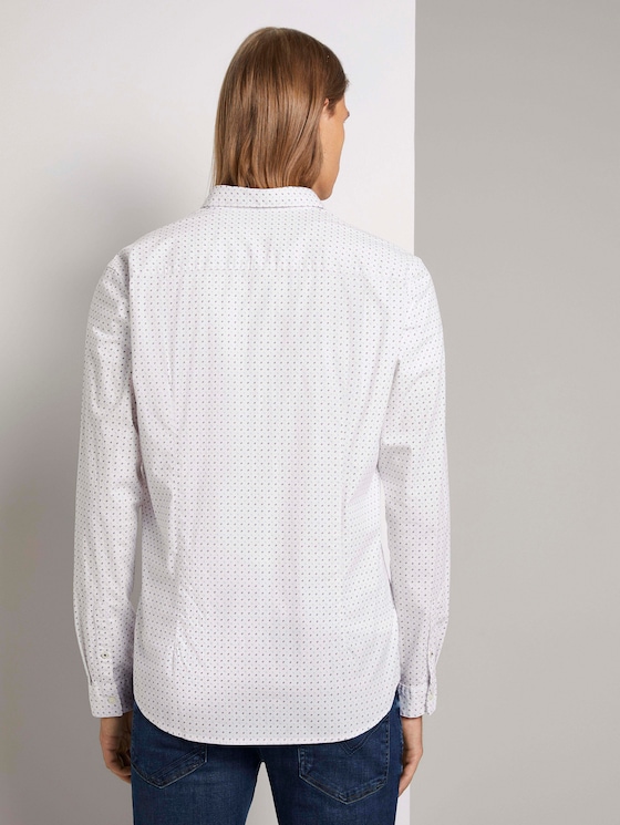 Gemustertes Hemd mit Stretch-Anteil - Männer - white twisted element print Gemustertes Hemd mit Stretch-Anteil - Männer - white twisted element print - 2 - TOM TAILOR Denim