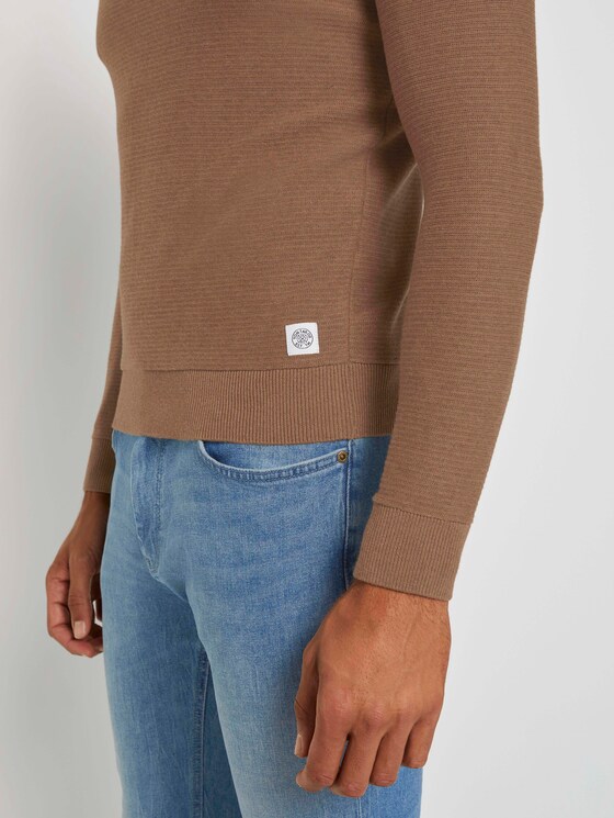 Basic pullover with a striped pattern - Men - brown oak melange Basic pullover with a striped pattern - Men - brown oak melange - 10 - TOM TAILOR