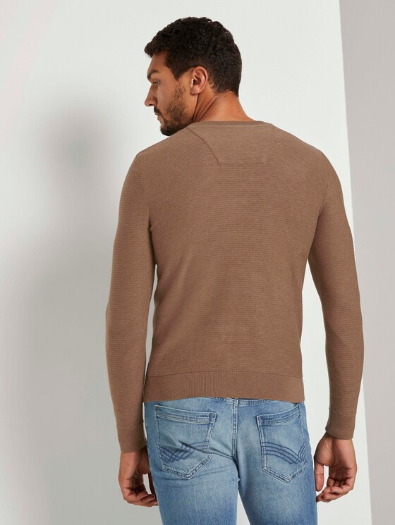Basic pullover with a striped pattern - Men - brown oak melange Basic pullover with a striped pattern - Men - brown oak melange - 2 - TOM TAILOR