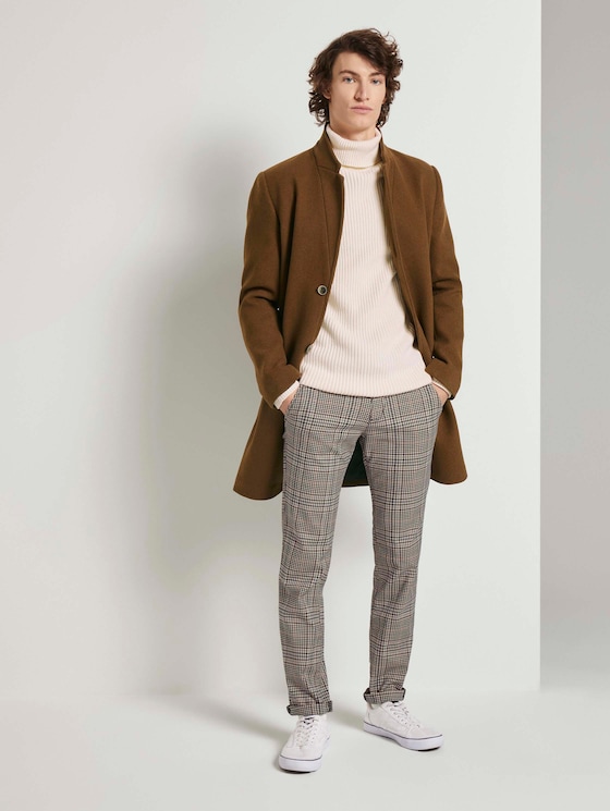 Strukturierte Chinohose mit Gürtel - Männer - brown beige check Strukturierte Chinohose mit Gürtel - Männer - brown beige check - 3 - TOM TAILOR Denim