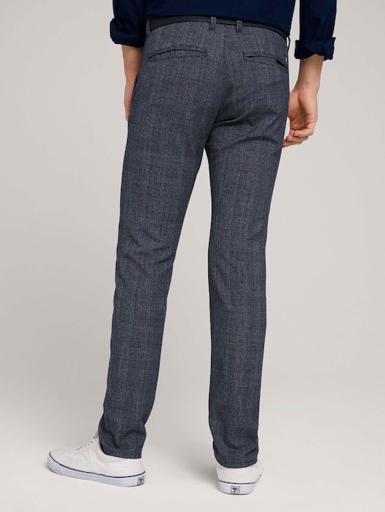 Strukturierte Chinohose mit Gürtel - Männer - navy grindle check Strukturierte Chinohose mit Gürtel - Männer - navy grindle check - 2 - TOM TAILOR Denim