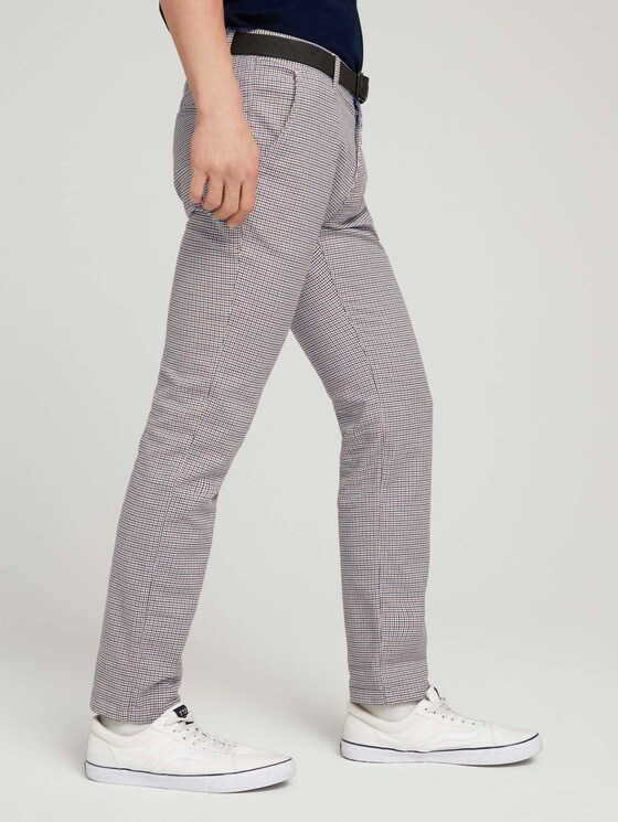 Strukturierte Chinohose mit Gürtel - Männer - beige navy brown houndstooth Strukturierte Chinohose mit Gürtel - Männer - beige navy brown houndstooth - 11 - TOM TAILOR Denim