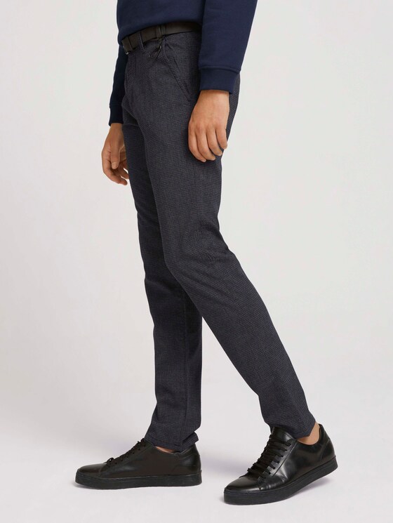 Strukturierte Chinohose mit Gürtel - Männer - navy grindle structure Strukturierte Chinohose mit Gürtel - Männer - navy grindle structure - 11 - TOM TAILOR Denim