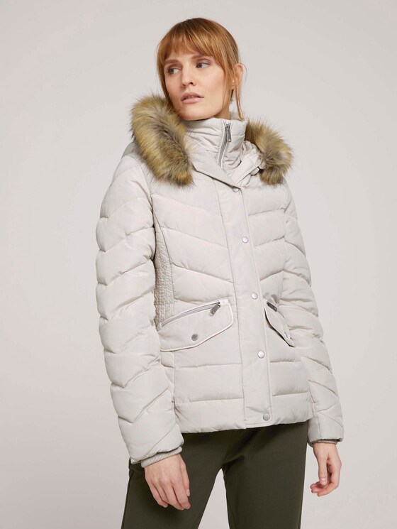 Pufferjacke mit Kunstfell-Kapuze - Frauen - dusty alabaster Pufferjacke mit Kunstfell-Kapuze - Frauen - dusty alabaster - 1 - TOM TAILOR