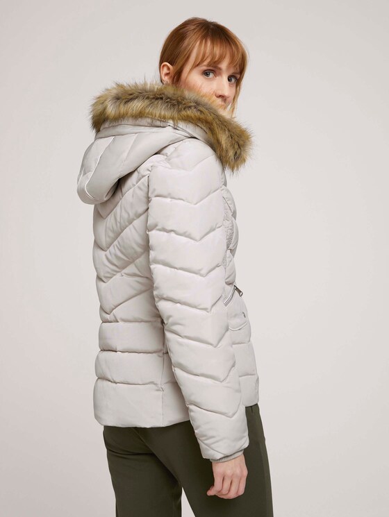 Pufferjacke mit Kunstfell-Kapuze - Frauen - dusty alabaster Pufferjacke mit Kunstfell-Kapuze - Frauen - dusty alabaster - 2 - TOM TAILOR