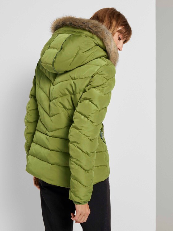 Pufferjacke mit Kunstfell-Kapuze - Frauen - wood green Pufferjacke mit Kunstfell-Kapuze - Frauen - wood green - 2 - TOM TAILOR