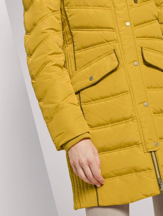 Lange Pufferjacke mit Fellbesatz - Frauen - california sand yellow Lange Pufferjacke mit Fellbesatz - Frauen - california sand yellow - 10 - TOM TAILOR