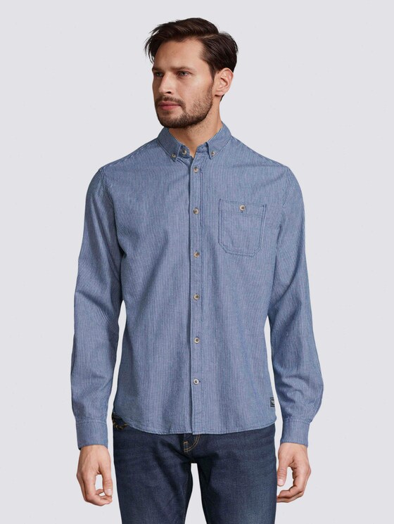 Striped shirt with a chest pocket - Men - blue with white thin stripe Striped shirt with a chest pocket - Men - blue with white thin stripe - 1 - TOM TAILOR