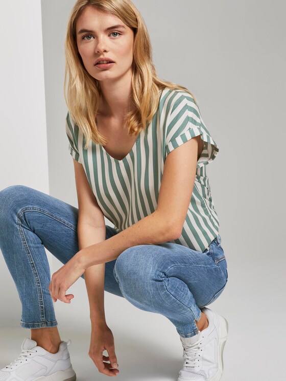 Gemusterte Kurzarm-Tunikabluse - Frauen - mineral blue vertical stripe Gemusterte Kurzarm-Tunikabluse - Frauen - mineral blue vertical stripe - 5 - TOM TAILOR Denim