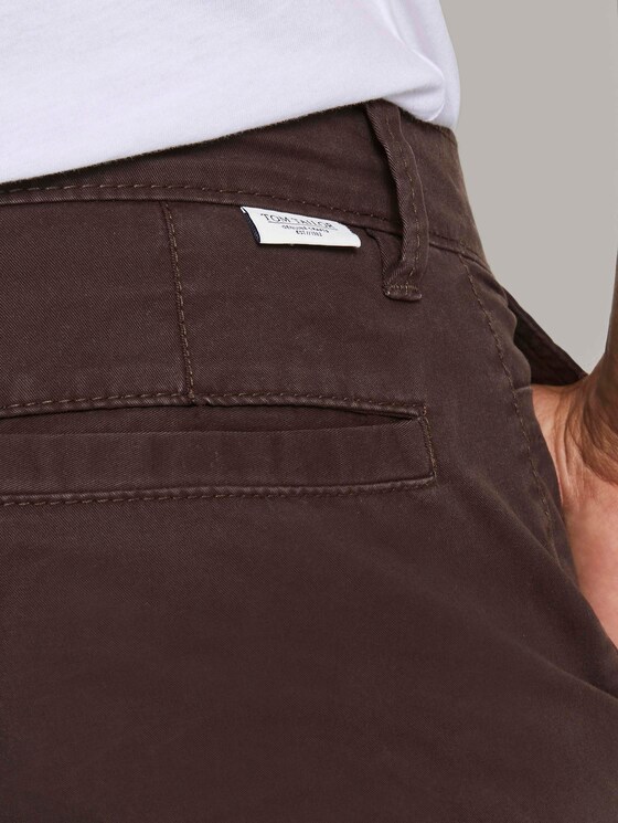 Travis Slim Chino Hose im Washed-Look - Männer - deep dark brown Travis Slim Chino Hose im Washed-Look - Männer - deep dark brown - 10 - TOM TAILOR