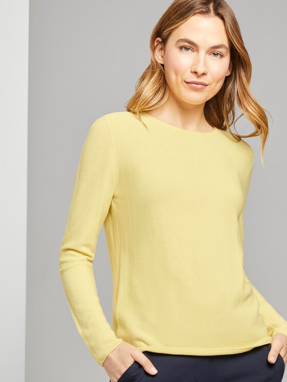 honey jumper yellow