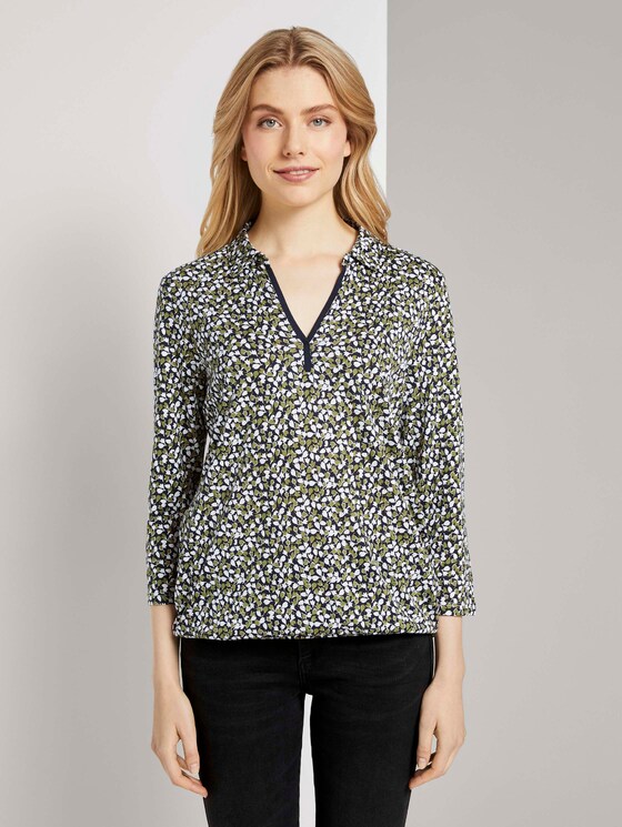 Patterned blouse shirt with a Henley collar - Women - navy green floral design Patterned blouse shirt with a Henley collar - Women - navy green floral design - 1 - TOM TAILOR