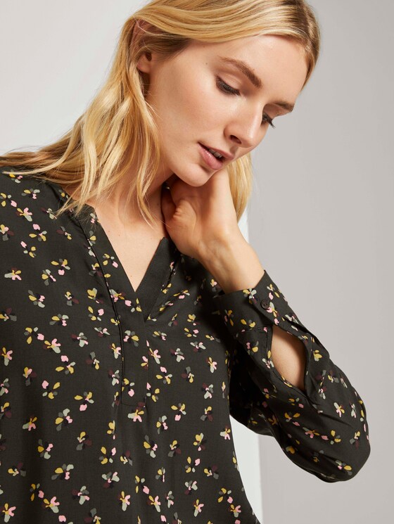 Henley shirt with turn-ups - Women - dark rosin floral design Henley shirt with turn-ups - Women - dark rosin floral design - 9 - TOM TAILOR