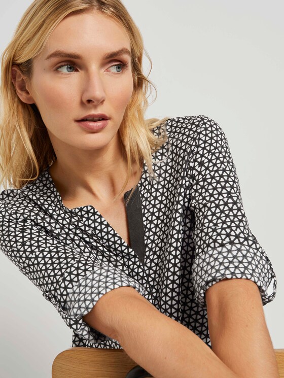 Gemusterte Henley-Bluse mit Turn-Ups - Frauen - dark rosin black minimal Gemusterte Henley-Bluse mit Turn-Ups - Frauen - dark rosin black minimal - 9 - TOM TAILOR