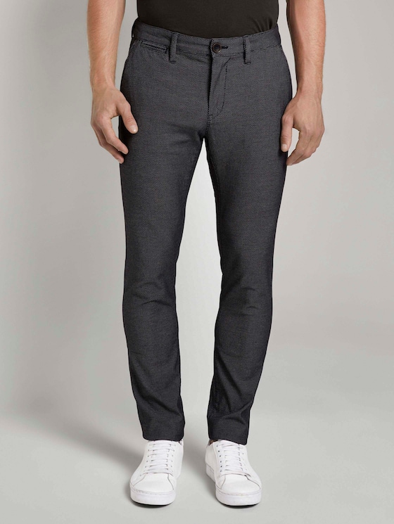 Gemusterte Travis Slim Chinohose mit Struktur von Men, black white structure