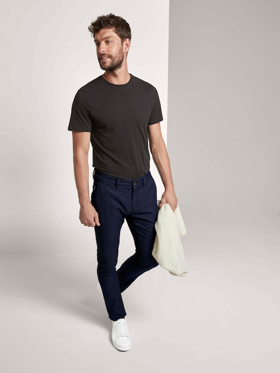 Gemusterte Travis Slim Chinohose mit Struktur von Men, blue two tone structure