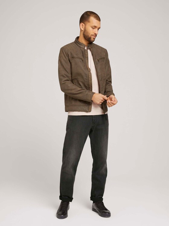 Fein gestreiftes T-Shirt mit Brusttasche - Männer - sandy beige fine stripe Fein gestreiftes T-Shirt mit Brusttasche - Männer - sandy beige fine stripe - 3 - TOM TAILOR
