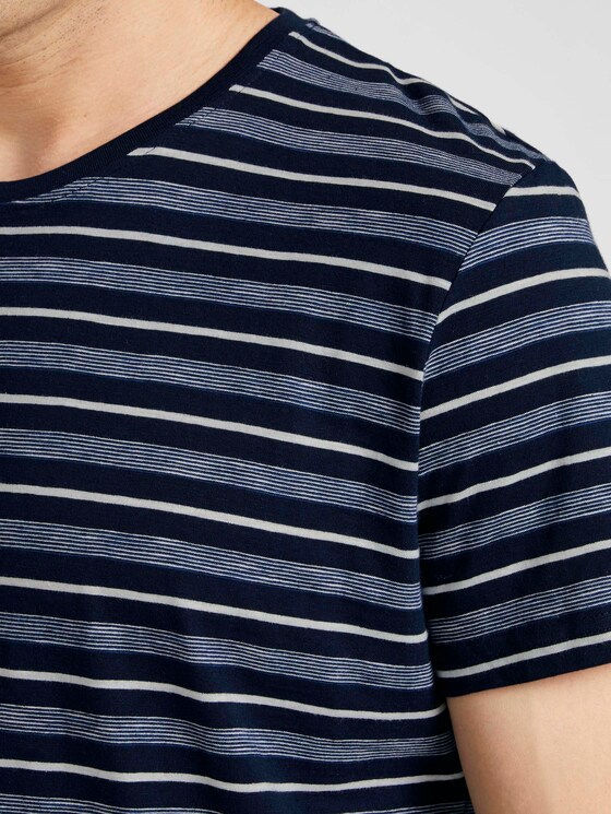 Bunt gestreiftes T-Shirt - Männer - Blue Off White Stripe Bunt gestreiftes T-Shirt - Männer - Blue Off White Stripe - 9 - TOM TAILOR