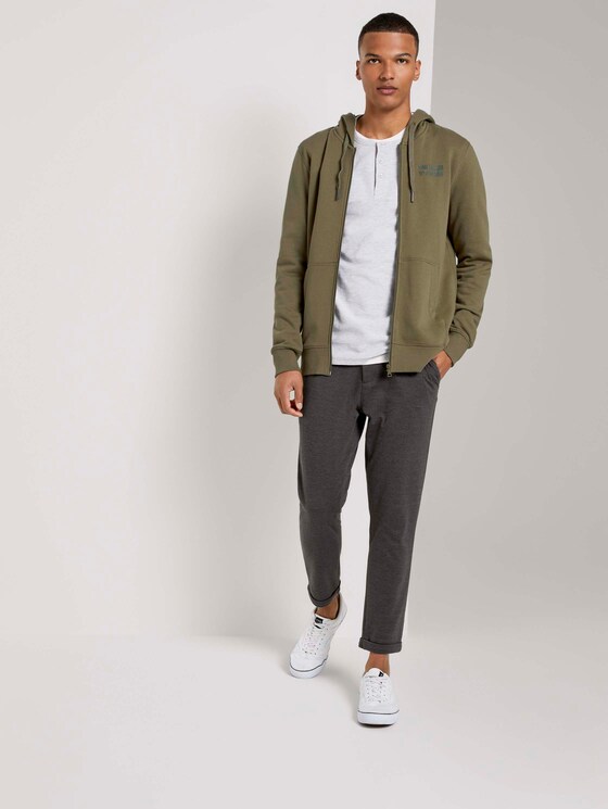 Strukturiertes Henley-Langarmshirt - Männer - Light Stone Grey Melange Strukturiertes Henley-Langarmshirt - Männer - Light Stone Grey Melange - 3 - TOM TAILOR Denim