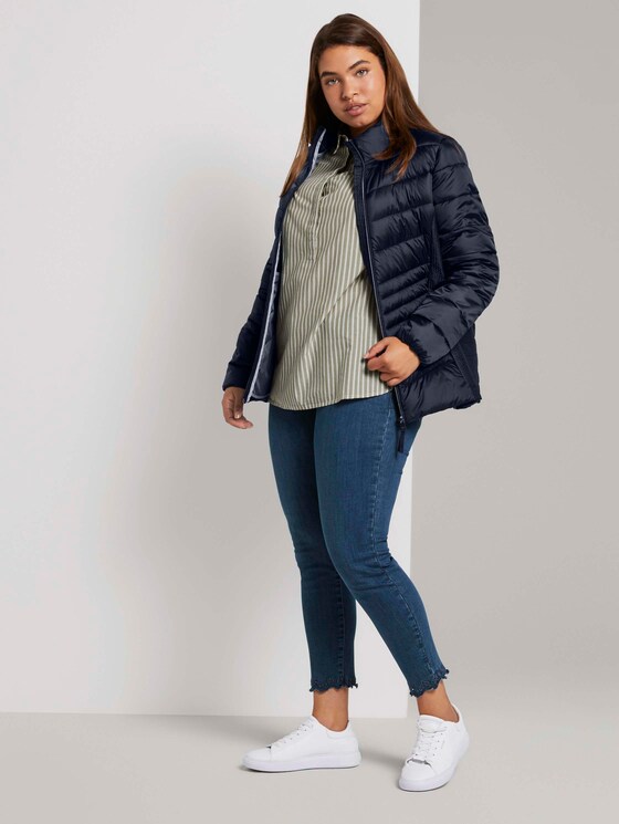 Gestreifte Bluse mit Henley-Kragen - Frauen - whisper wood stripe vertical Gestreifte Bluse mit Henley-Kragen - Frauen - whisper wood stripe vertical - 3 - My True Me