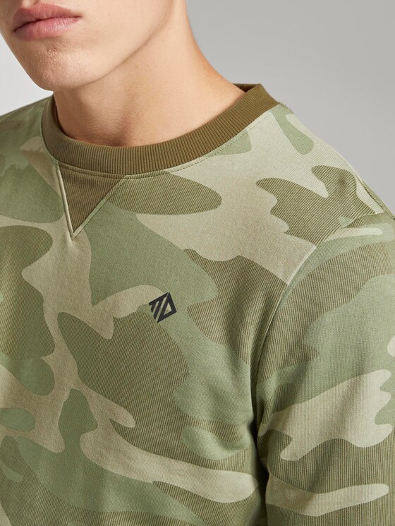 Gemustertes Sweatshirt - Männer - khaki stripe camou print Gemustertes Sweatshirt - Männer - khaki stripe camou print - 9 - TOM TAILOR Denim