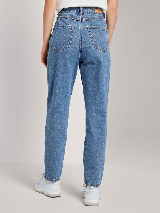Mom Fit Jeans im Washed-Look - Frauen - Clean Mid Stone Blue Denim Mom Fit Jeans im Washed-Look - Frauen - Clean Mid Stone Blue Denim - 2 - TOM TAILOR Denim