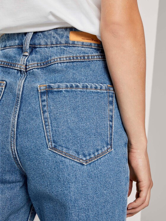 Mom Fit Jeans im Washed-Look - Frauen - Clean Mid Stone Blue Denim Mom Fit Jeans im Washed-Look - Frauen - Clean Mid Stone Blue Denim - 9 - TOM TAILOR Denim