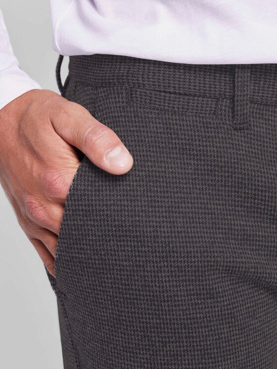 Travis Slim Hose im Hahnentrittmuster - Männer - grey houndstooth Travis Slim Hose im Hahnentrittmuster - Männer - grey houndstooth - 9 - TOM TAILOR