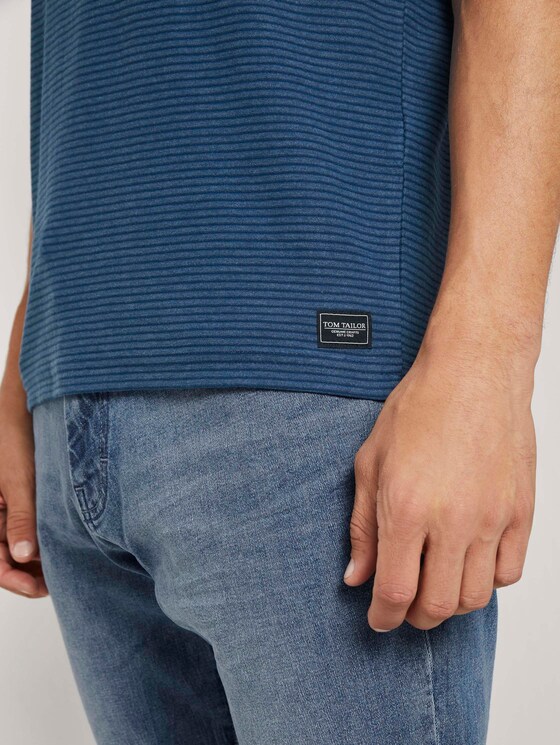 T-Shirt mit Strukturstreifen - Männer - after dark blue T-Shirt mit Strukturstreifen - Männer - after dark blue - 10 - TOM TAILOR