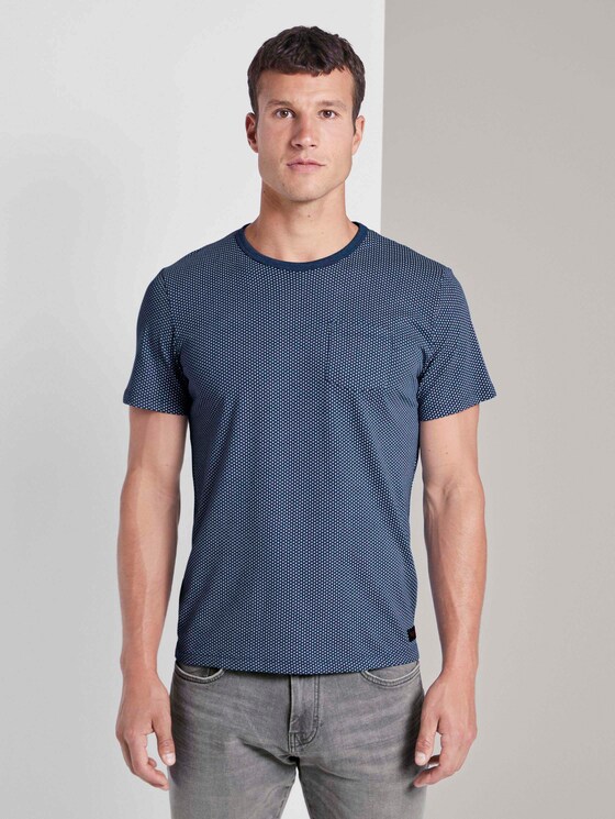 Fein gemustertes T-Shirt mit Brusttasche - Männer - after dark blue Fein gemustertes T-Shirt mit Brusttasche - Männer - after dark blue - 1 - TOM TAILOR