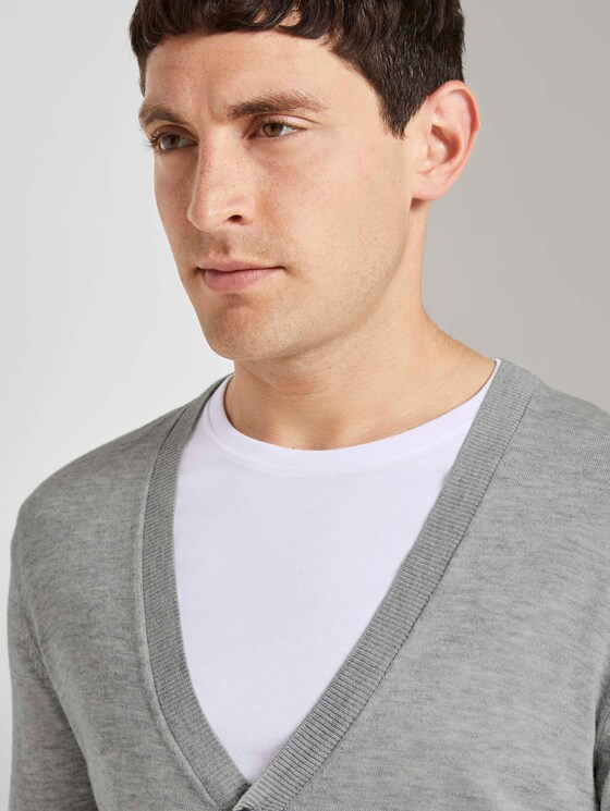 Feiner Cardigan aus Merinowolle - Männer - Light Soft Grey Melange Feiner Cardigan aus Merinowolle - Männer - Light Soft Grey Melange - 9 - TOM TAILOR