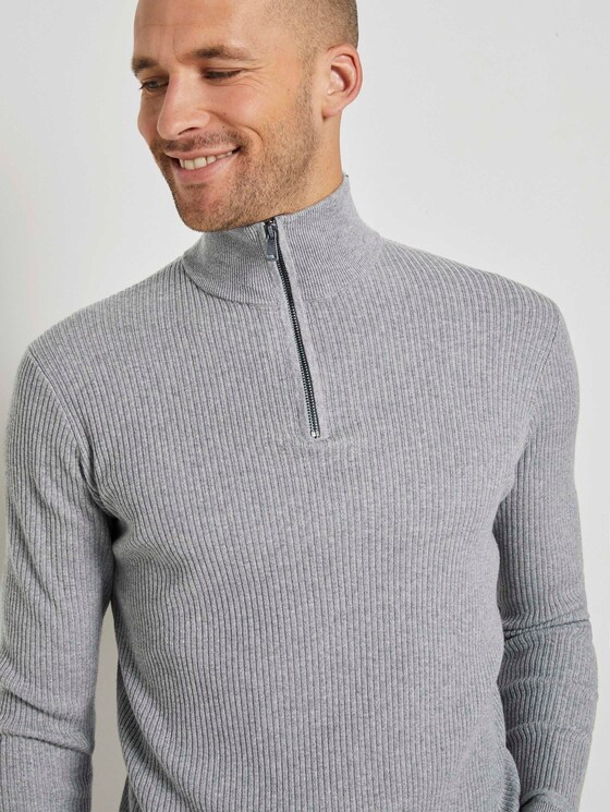 Gerippter Pullover mit Troyer-Kragen - Männer - Light Soft Grey Melange Gerippter Pullover mit Troyer-Kragen - Männer - Light Soft Grey Melange - 9 - TOM TAILOR