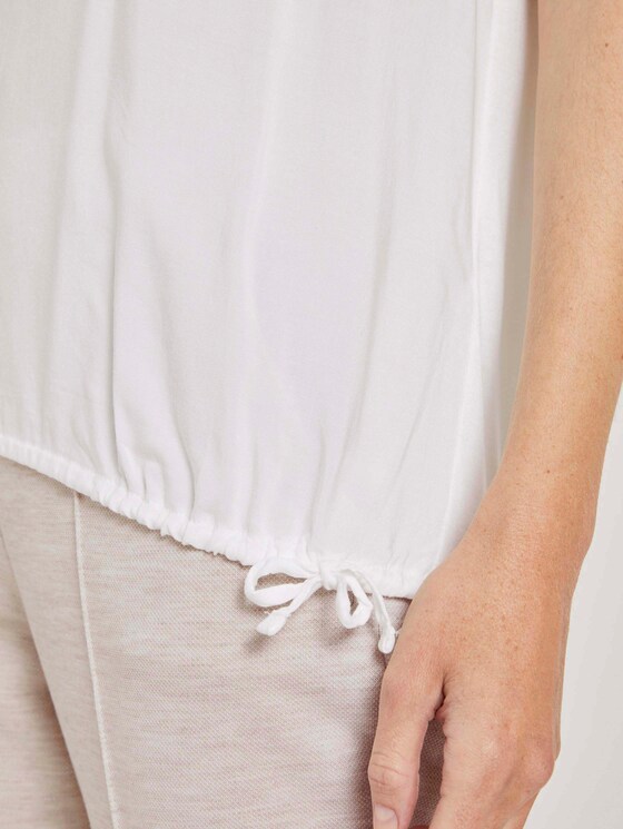 Geknöpftes T-Shirt mit Rüschendetail - Frauen - Whisper White Geknöpftes T-Shirt mit Rüschendetail - Frauen - Whisper White - 10 - TOM TAILOR