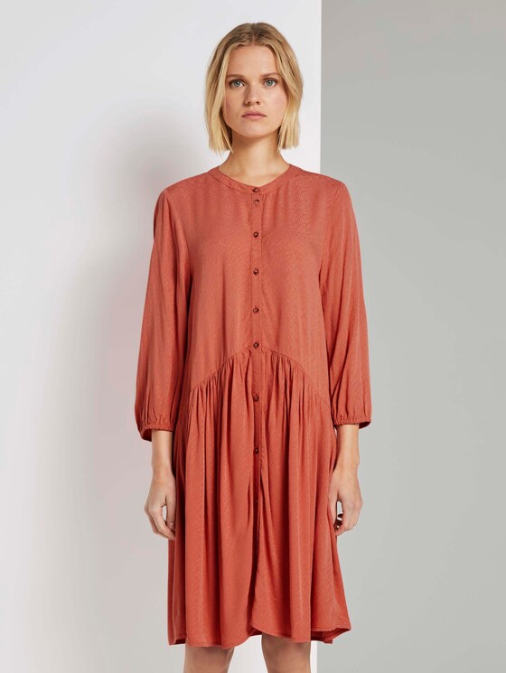 Geknöpftes Minikleid mit Volant - Frauen - burnt coral Geknöpftes Minikleid mit Volant - Frauen - burnt coral - 1 - TOM TAILOR Denim