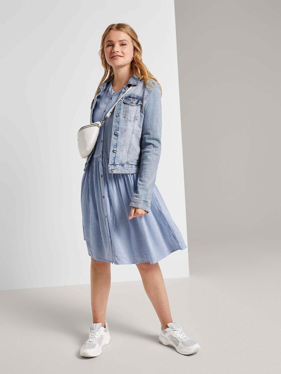 Geknöpftes Minikleid mit Volant - Frauen - mid blue white stripe Geknöpftes Minikleid mit Volant - Frauen - mid blue white stripe - 3 - TOM TAILOR Denim