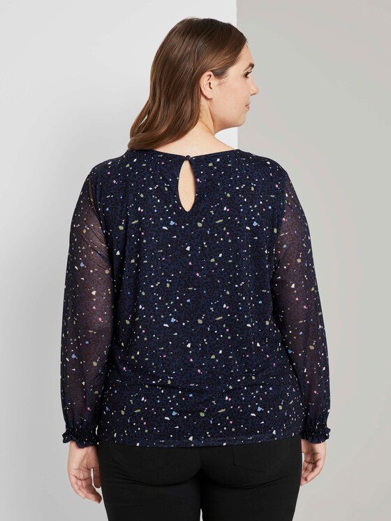 Curvy-Gemusterte Bluse mit Ballonärmeln - Frauen - navy based terrazzo Curvy-Gemusterte Bluse mit Ballonärmeln - Frauen - navy based terrazzo - 2 - My True Me
