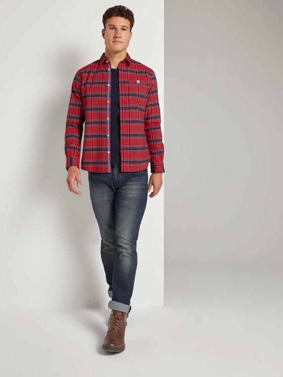 Kariertes Hemd mit Brusttasche - Männer - red navy fil a fil check Kariertes Hemd mit Brusttasche - Männer - red navy fil a fil check - 3 - TOM TAILOR