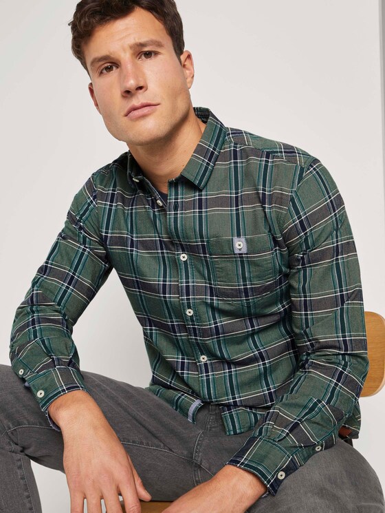 Kariertes Hemd mit Brusttasche - Männer - green navy fil a fil check Kariertes Hemd mit Brusttasche - Männer - green navy fil a fil check - 5 - TOM TAILOR
