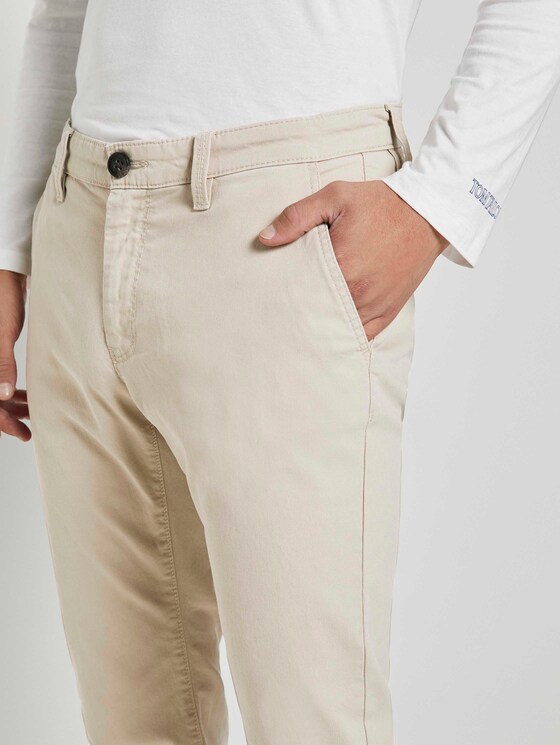 Strukturierte Chino Hose - Männer - sandy dust beige Strukturierte Chino Hose - Männer - sandy dust beige - 9 - TOM TAILOR