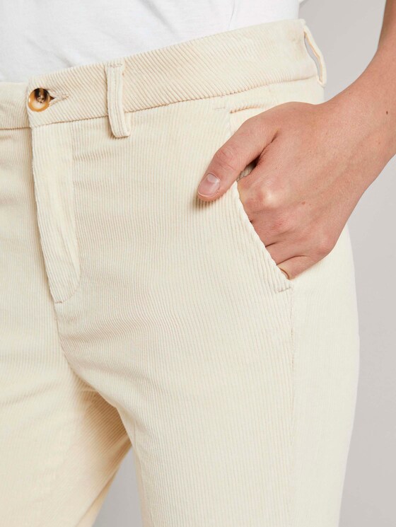 Zigarettenhose aus Cord - Frauen - soft creme beige Zigarettenhose aus Cord - Frauen - soft creme beige - 10 - TOM TAILOR Denim