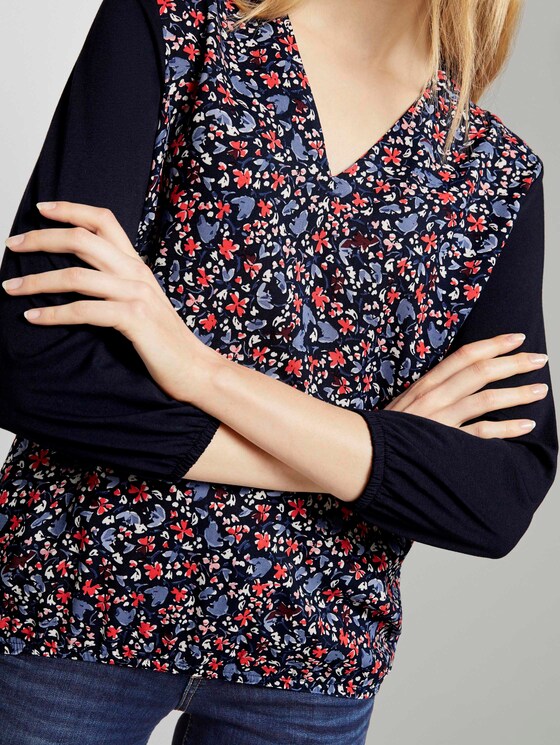 Gemustertes Shirt im Materialmix - Frauen - navy flower design Gemustertes Shirt im Materialmix - Frauen - navy flower design - 9 - TOM TAILOR