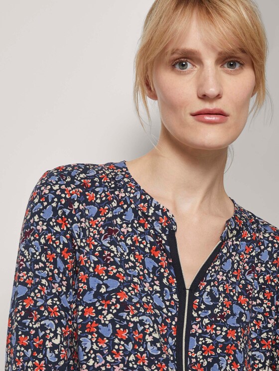 Gemustertes Henley-Shirt mit Tape-Einsatz - Frauen - navy flower design Gemustertes Henley-Shirt mit Tape-Einsatz - Frauen - navy flower design - 9 - TOM TAILOR