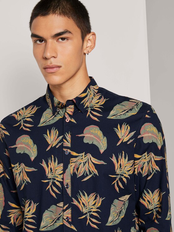 Gemustertes Slim-Fit Hemd - Männer - navy autumnal big leaves print Gemustertes Slim-Fit Hemd - Männer - navy autumnal big leaves print - 9 - TOM TAILOR Denim