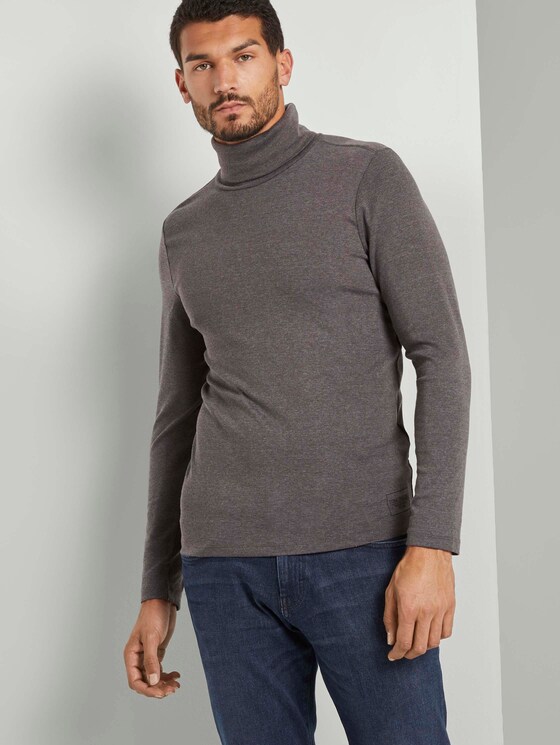turtle neck men