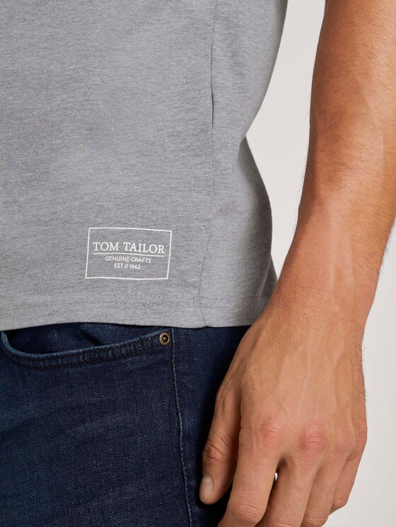 Basic T-Shirt mit Ripp-Blende - Männer - Middle Grey Melange Basic T-Shirt mit Ripp-Blende - Männer - Middle Grey Melange - 10 - TOM TAILOR