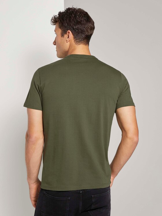 Basic T-Shirt mit Ripp-Blende - Männer - Olive Night Green Basic T-Shirt mit Ripp-Blende - Männer - Olive Night Green - 2 - TOM TAILOR
