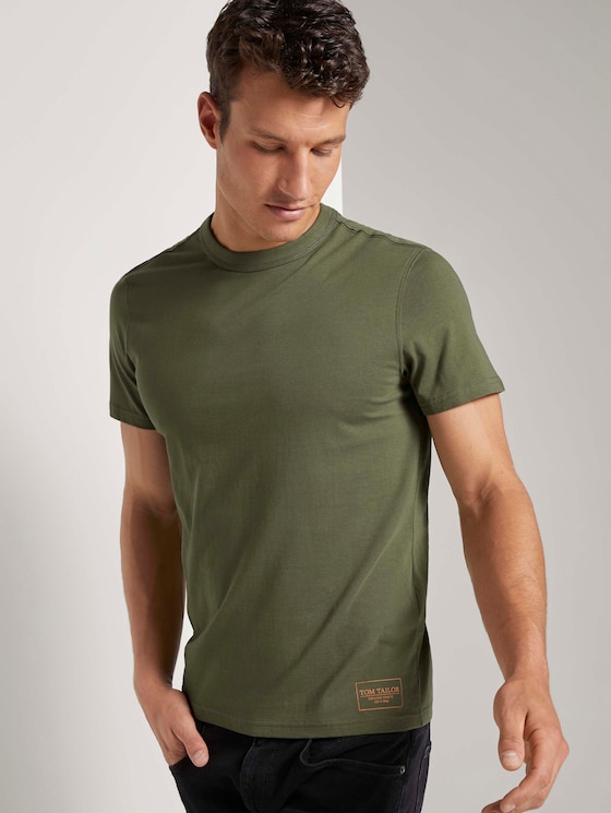 Basic T-Shirt mit Ripp-Blende - Männer - Olive Night Green Basic T-Shirt mit Ripp-Blende - Männer - Olive Night Green - 5 - TOM TAILOR