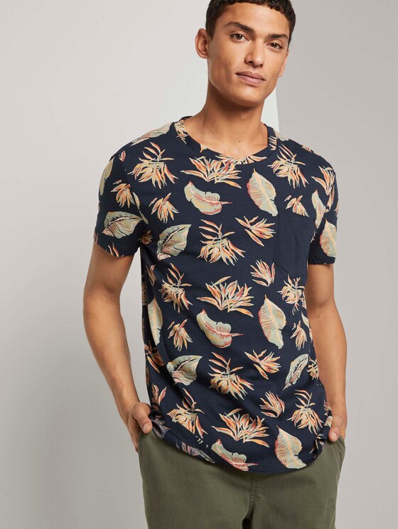 Gemustertes T-Shirt mit Brusttasche - Männer - navy autumnal big leaves print Gemustertes T-Shirt mit Brusttasche - Männer - navy autumnal big leaves print - 5 - TOM TAILOR Denim